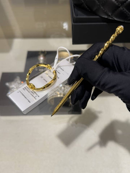 ‘Write Me’ Hair Pin