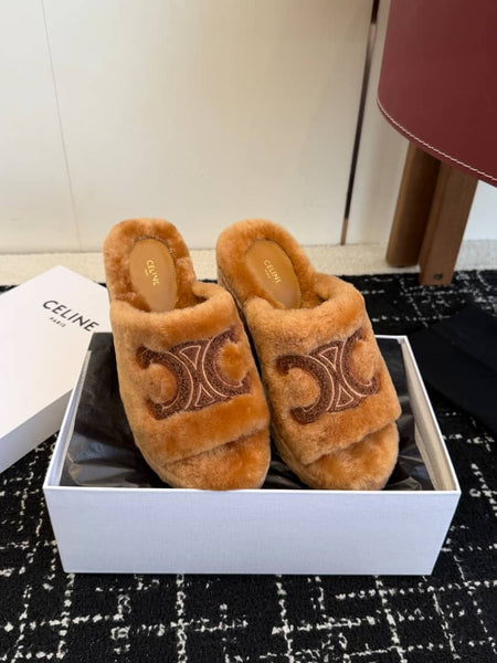 ‘Elena’ Furry slides