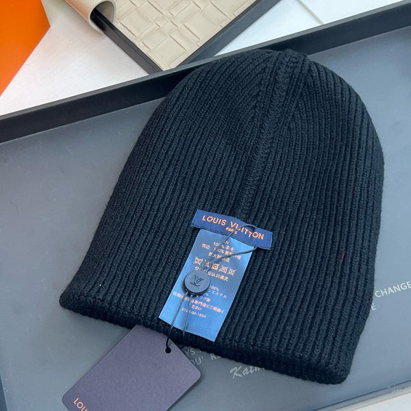 ‘VV’ Beanie Hat