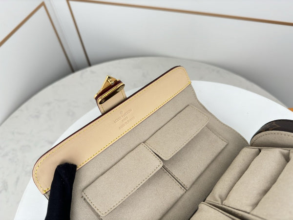 ‘Kemme’ Jewelry Case