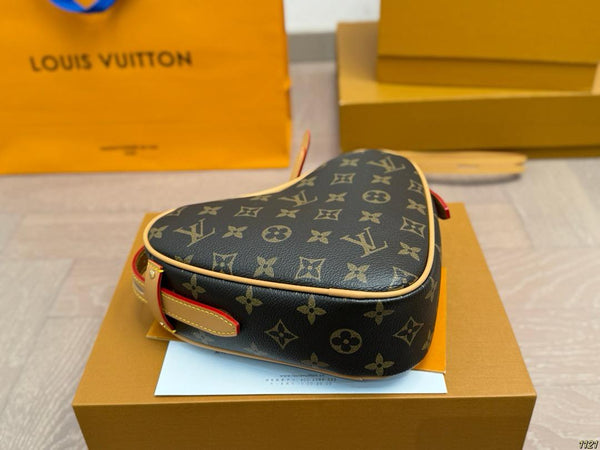 ‘Lovey Dovey’ Purse