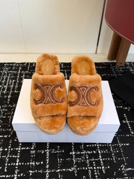 ‘Elena’ Furry slides