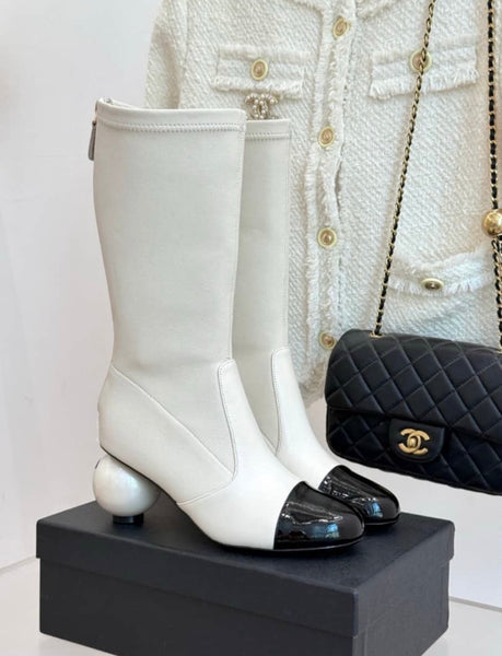 ‘8 Ball’ Booties