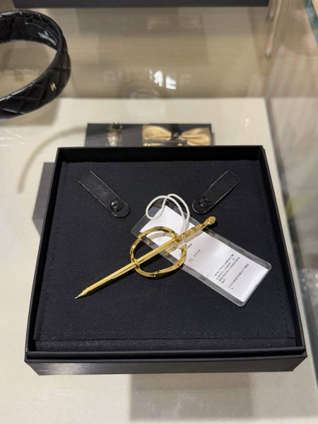 ‘Write Me’ Hair Pin