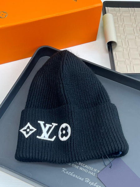 ‘VV’ Beanie Hat