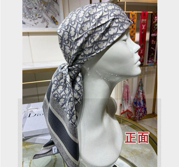 ‘Square Scarf 10’