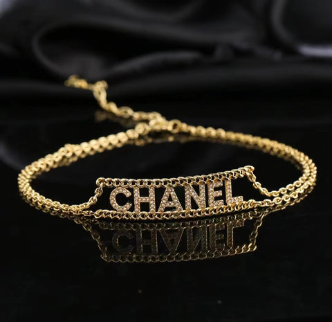 ‘Queenie’ Choker